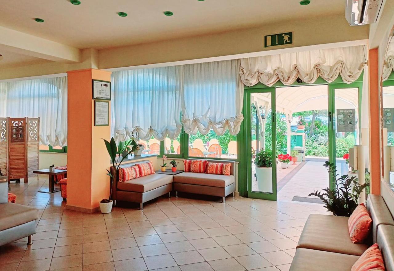 מילאנו מריטימה Costa Del Sole Only Room מראה חיצוני תמונה