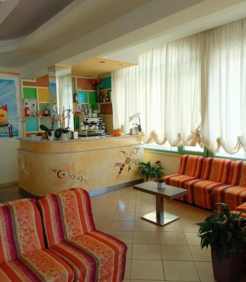 מילאנו מריטימה Costa Del Sole Only Room מראה חיצוני תמונה