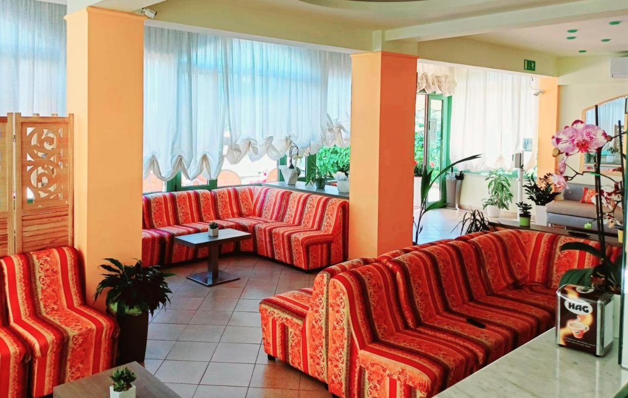 מילאנו מריטימה Costa Del Sole Only Room מראה חיצוני תמונה