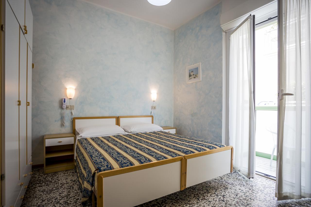 מילאנו מריטימה Costa Del Sole Only Room מראה חיצוני תמונה