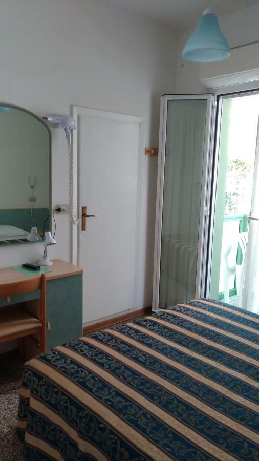מילאנו מריטימה Costa Del Sole Only Room מראה חיצוני תמונה